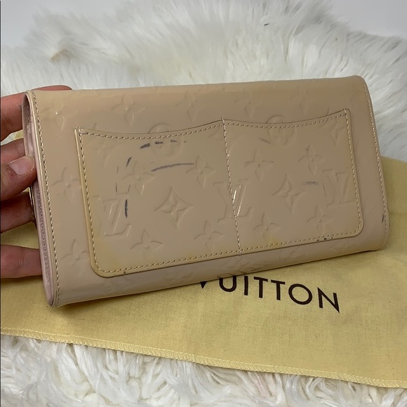 Authentic Louis Vuitton Rossmore MM Vernis Rose - Picture 11 of 15